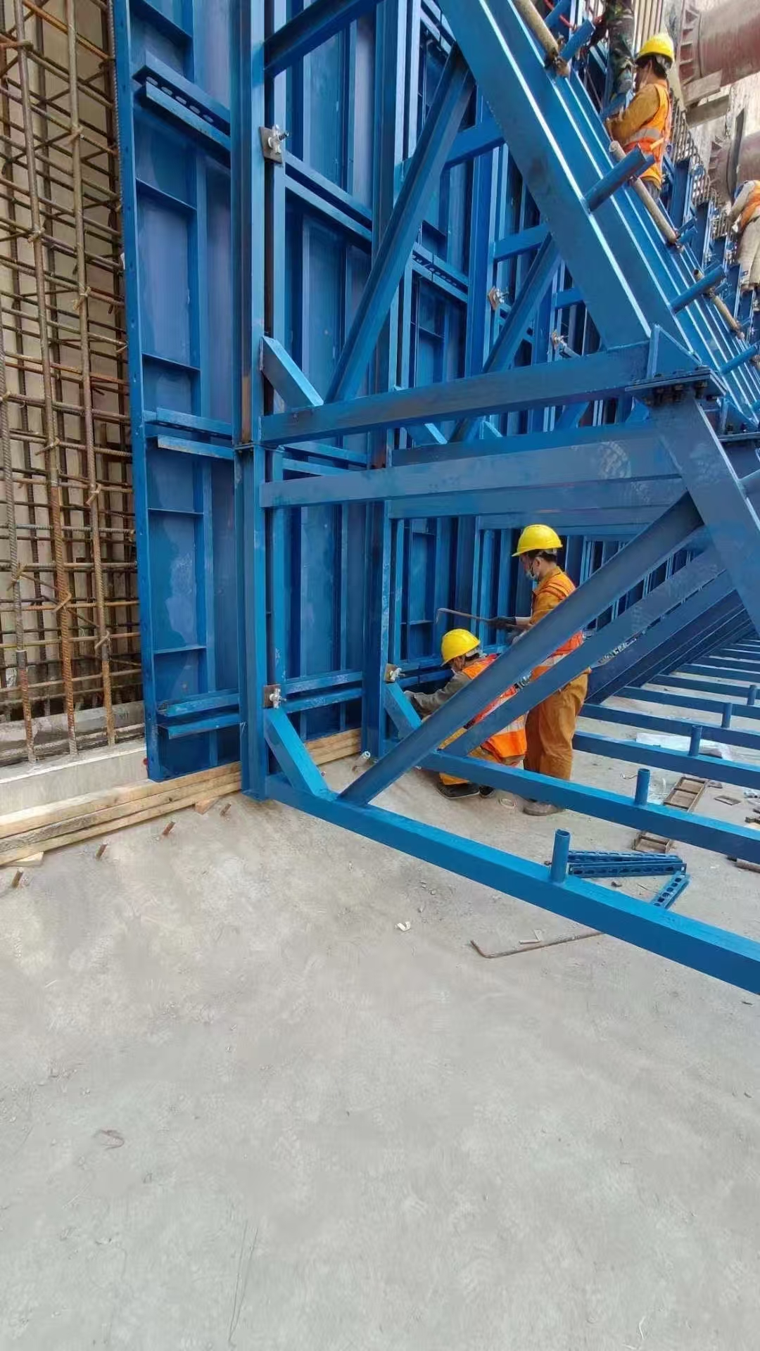 广州芳白城地铁项目